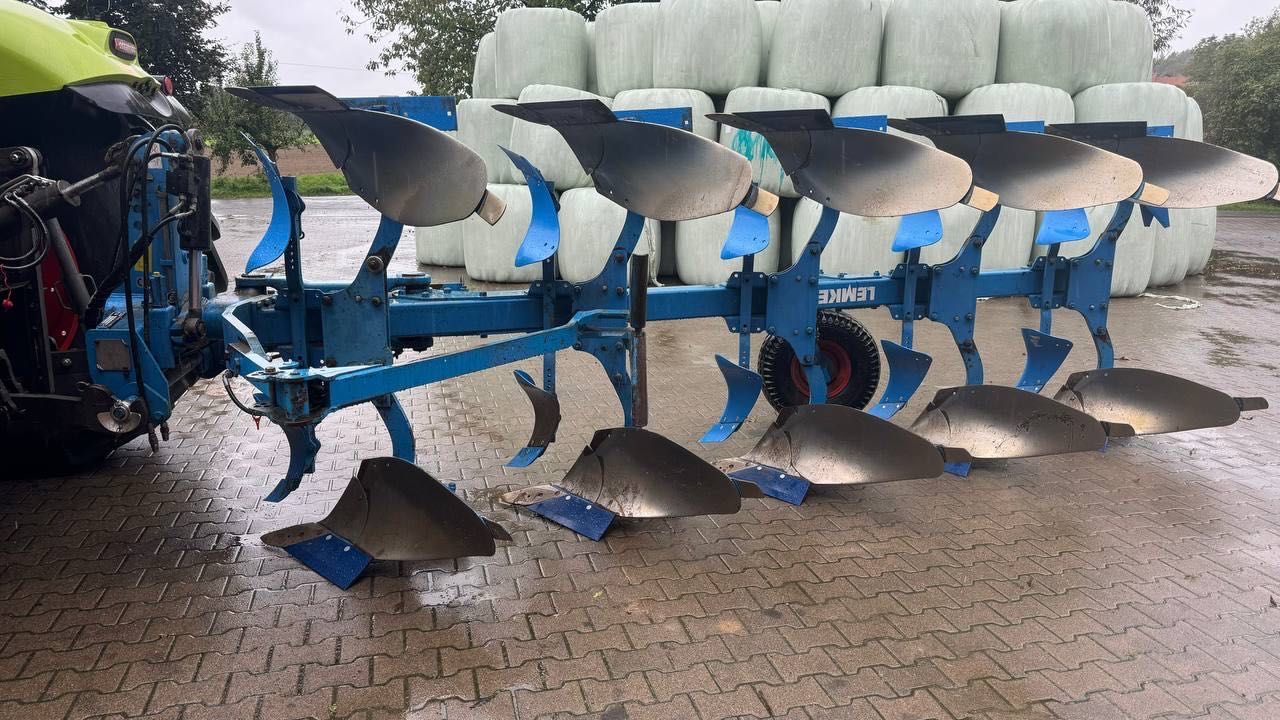 Lemken EurOpal 8. Case Puma, Claas Arion, Belarus, John Deere tortadi.