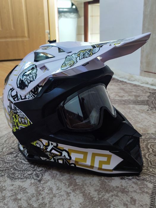 Vând cască pentru enduro/cross