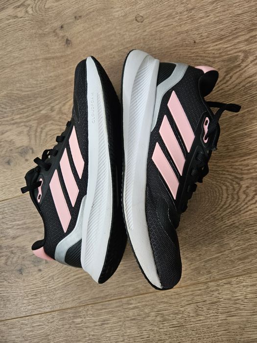 Маратонки Adidas