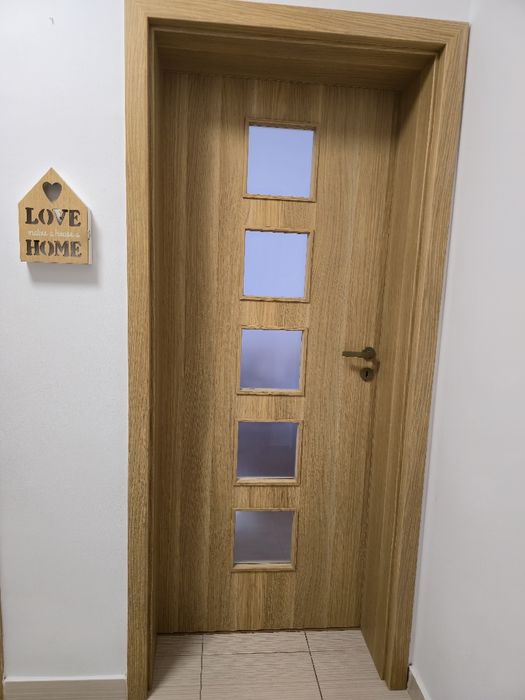 Usi de interior apartamnt URGENT SE DAU ASTAZI