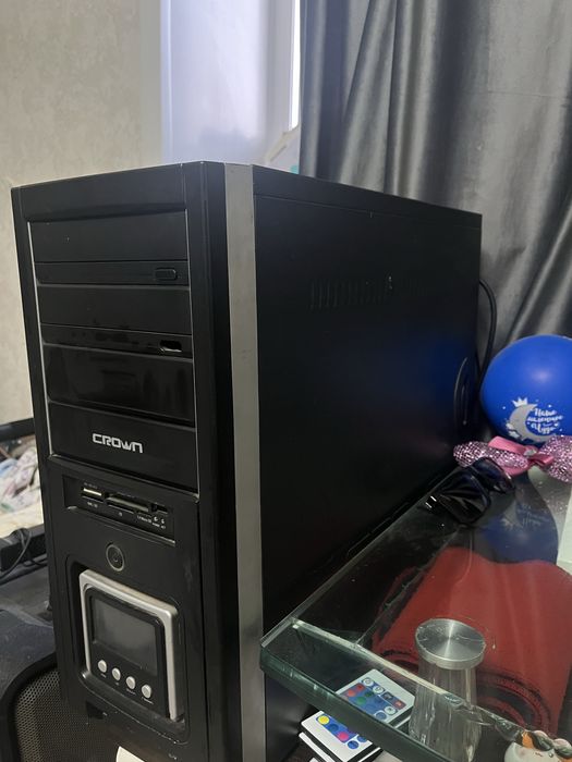 Процессор (монитор, мышь, клавиатура входят в комплект)