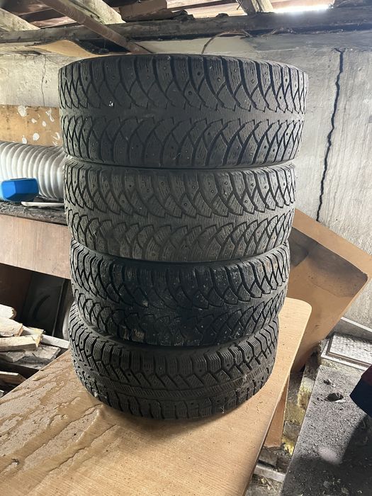 Продам зимние шины