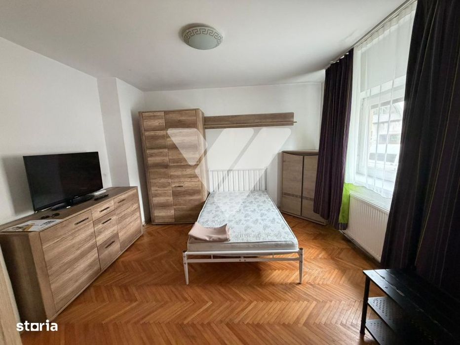 Garsoniera cu bucatarie separata mobilata - Zona Garii Sibiu