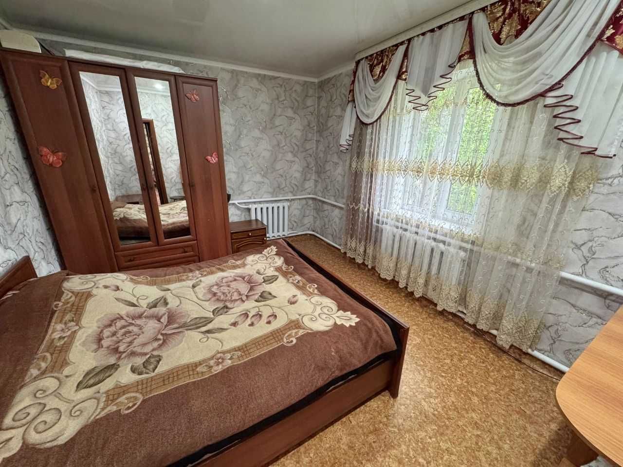 `ПРОДАМ большой ДОМ в огромным участком 20 соток в Сортировке!