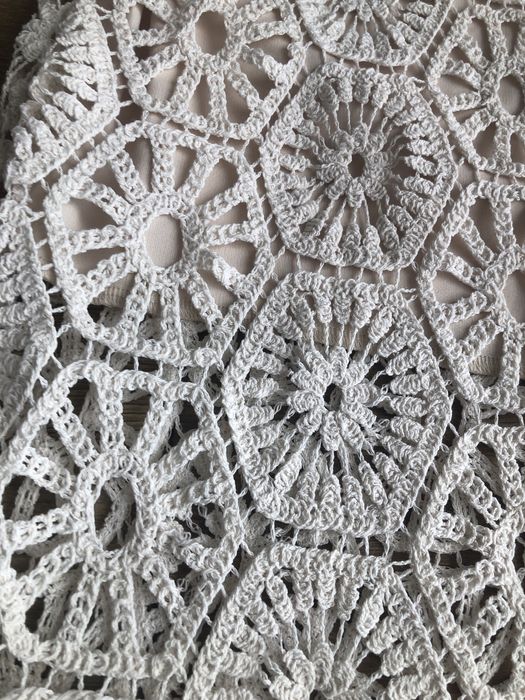 Пола плетиво плетена