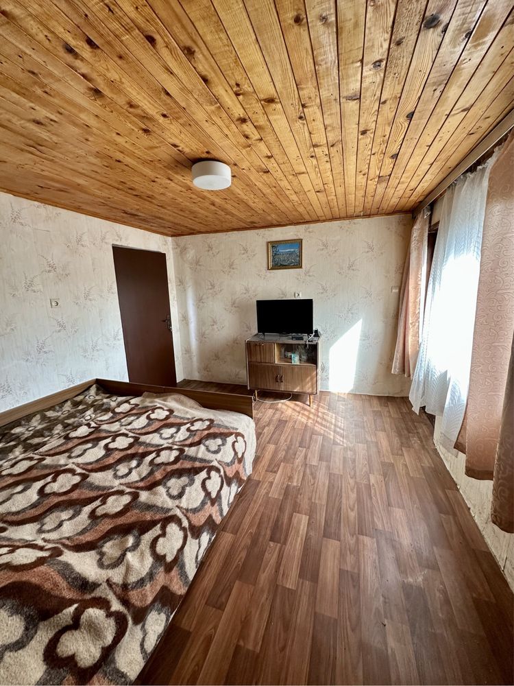 ПРОДАВА СЕ Къща в село Долно Камарци