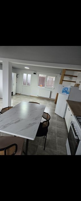 Inchiriez apartament 3 camere in aiudul de sus