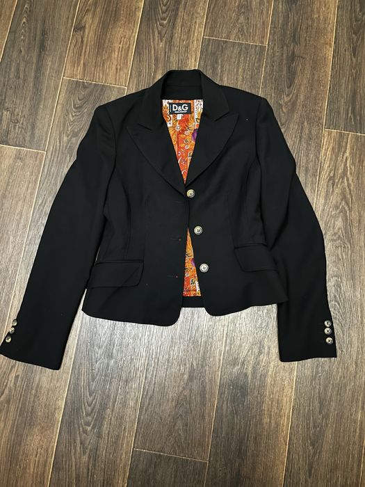 Продам пиджак и джинсовку Dolce & gabana