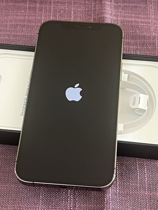iPhone 12 Pro 128GB Graphite – отлично състояние, с кутия