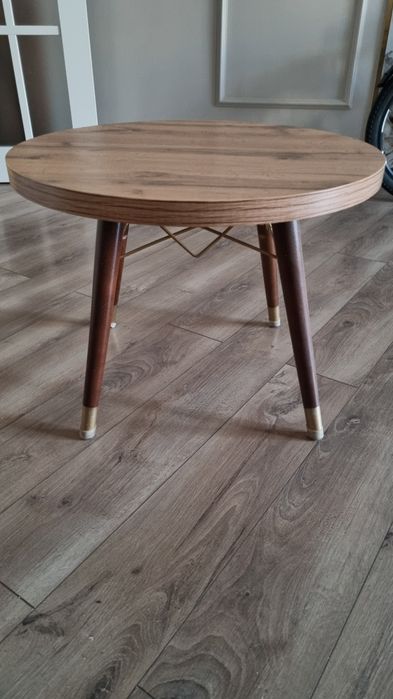 Журнальный столик