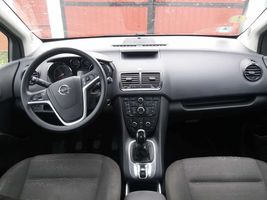 Masina Opel Meriva