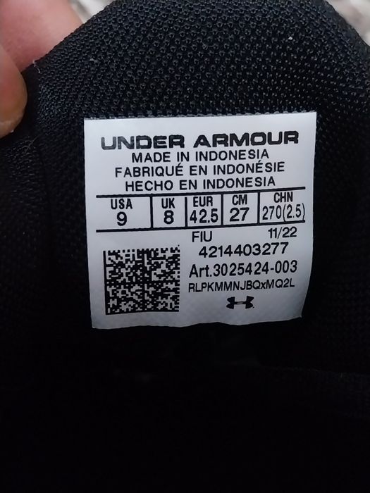 Adidasi originali Under Armour nr.42, 5