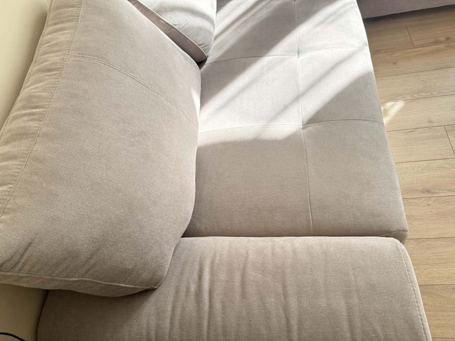 Разтегателен ъглов диван