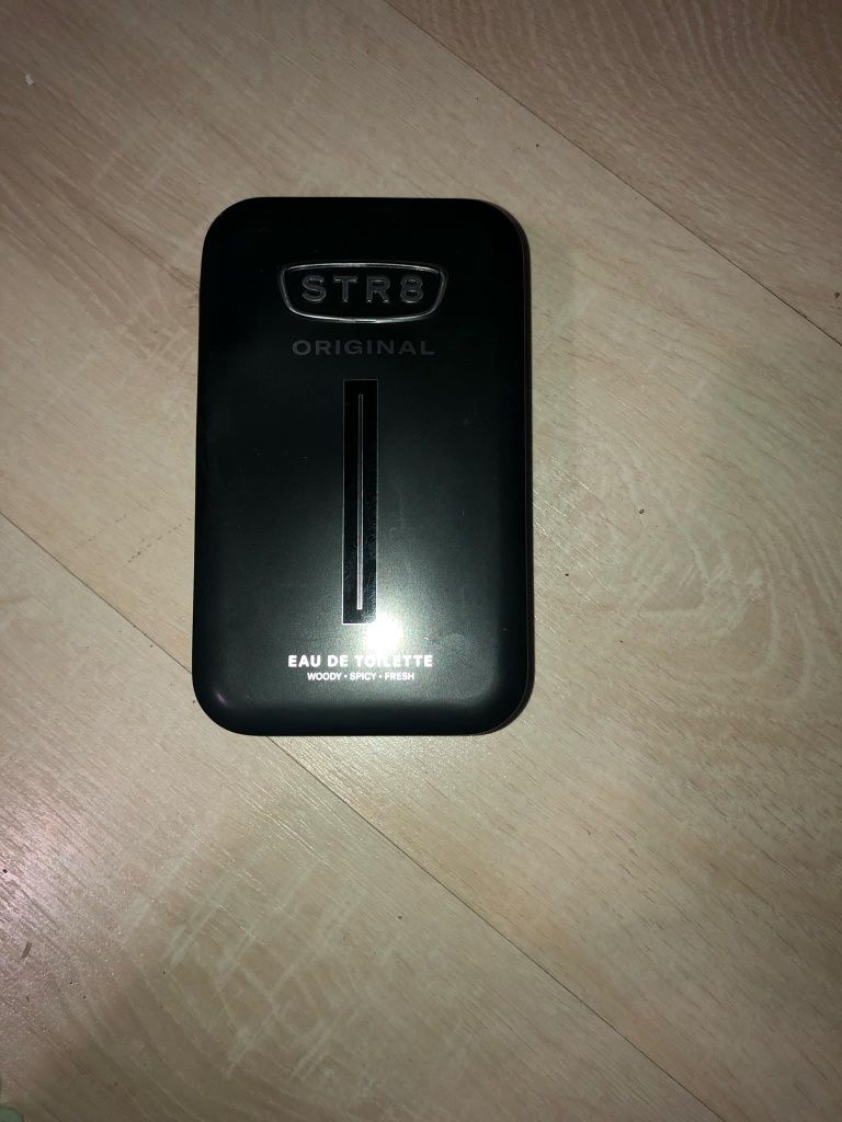 Продавам парфюм STR8