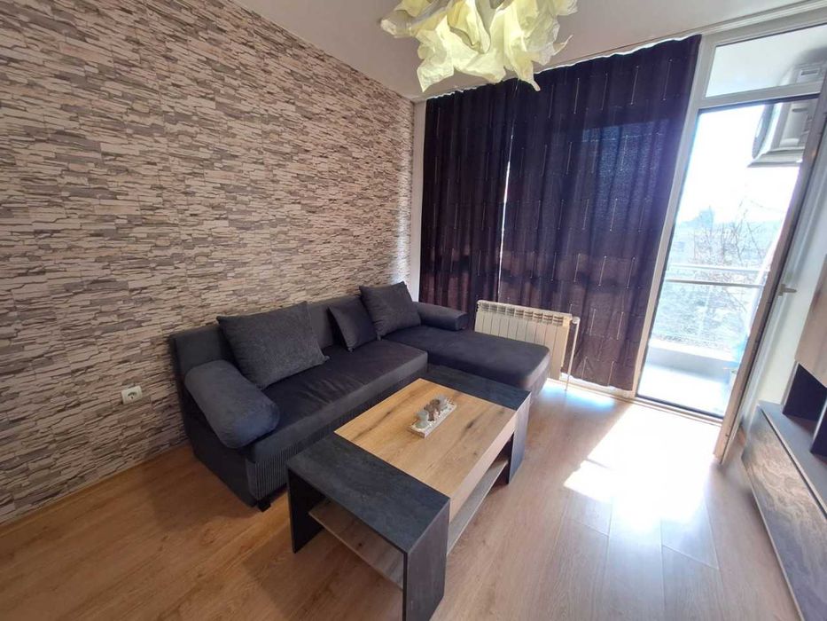 Продава се Тристаен апартамент в Пловдив, Гагарин - 100 кв.м за 1549 €/кв.м - Снимка #3
