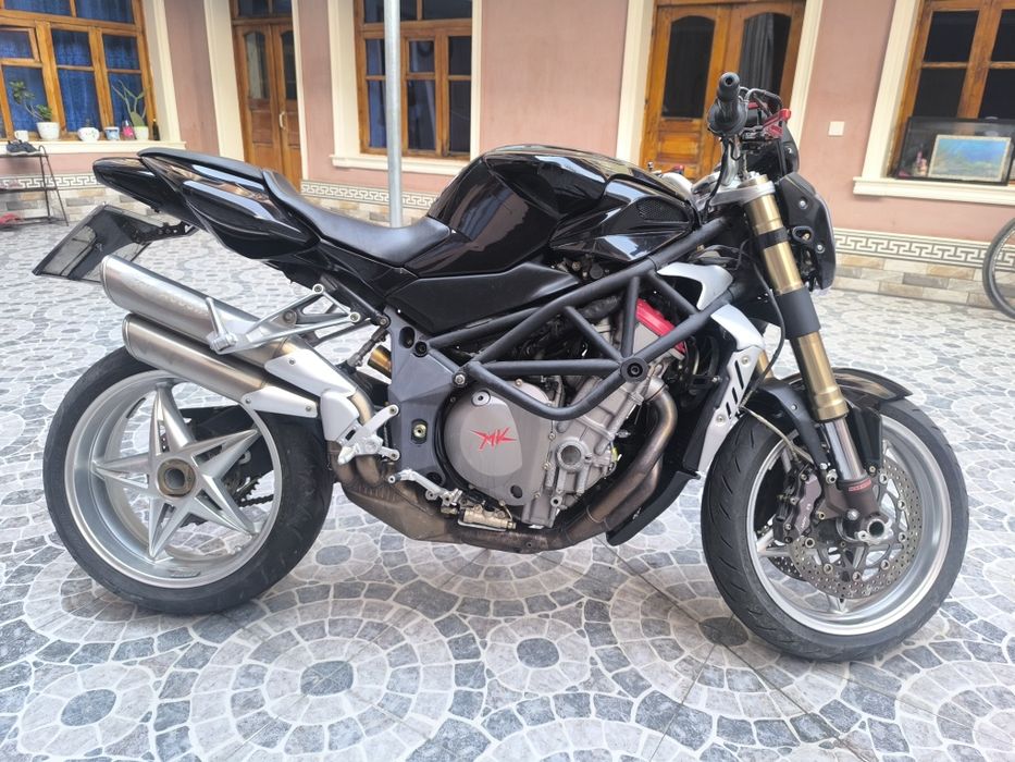 Srochni sotiladi Mv agusta brutale f4
