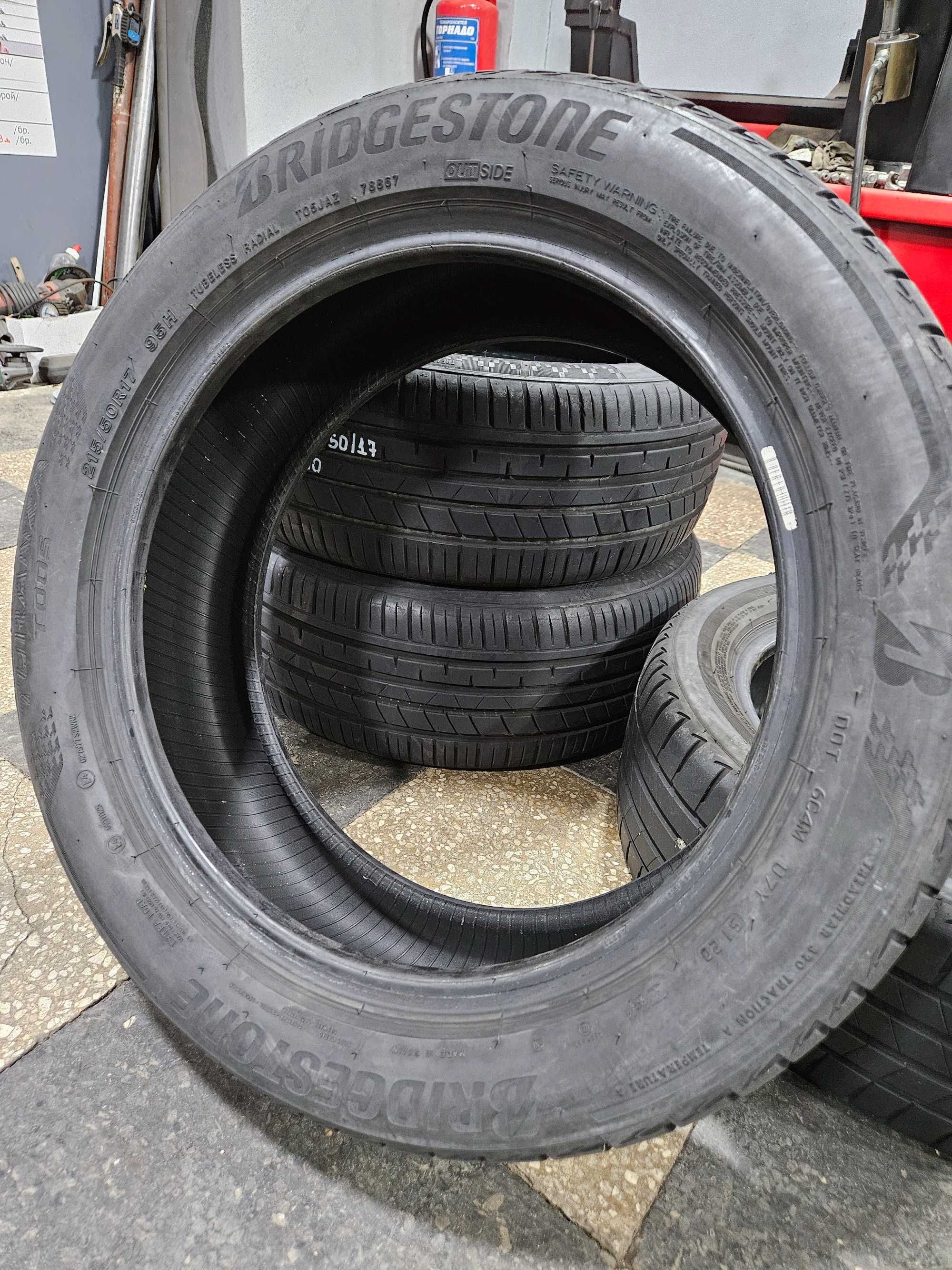 2бр 215/50/17 BRIDGESTONE 6,5мм грайфер дот:5120 безплатен монтаж