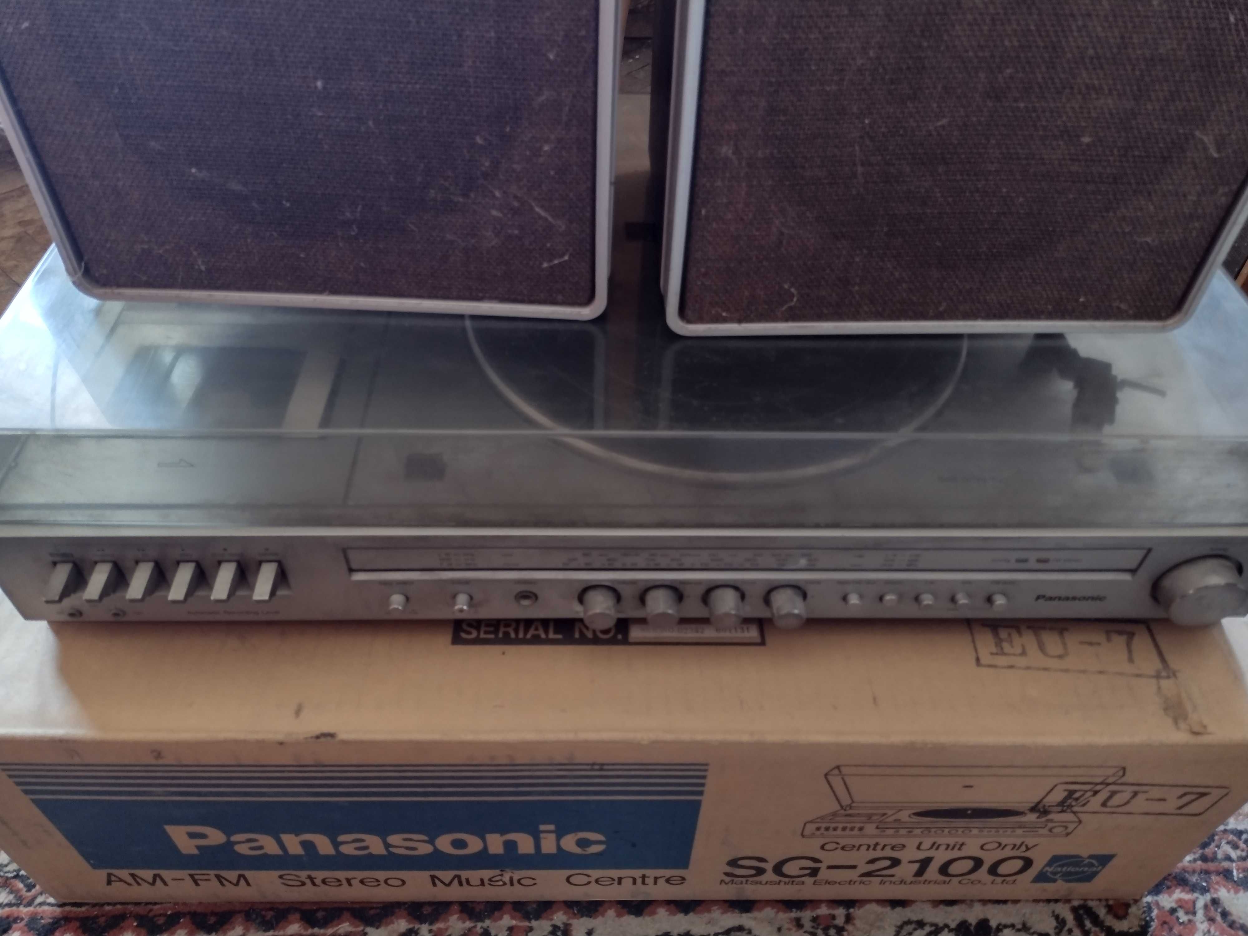 Panasonic AM FM Stereo Music Centre Радио, грам, касетофон и 2 колони