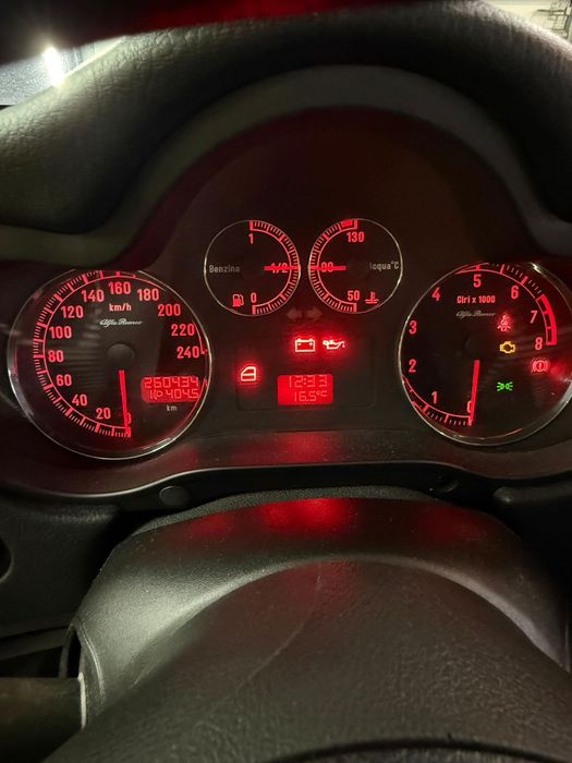 Alfa Romeo 147 AC / incalzire in scaune / geamuri electrice