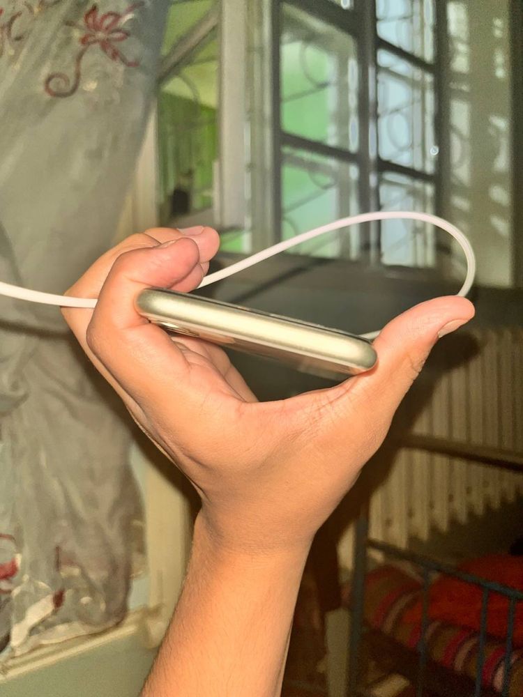 Iphone11 sotiladi