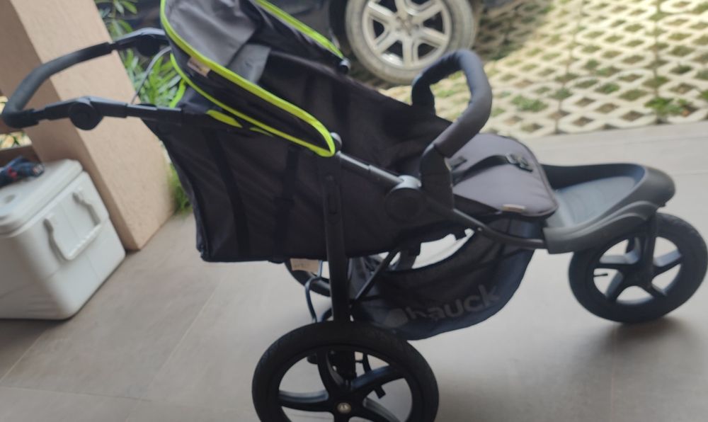 Cărucior triciclu Hauck Runner 2