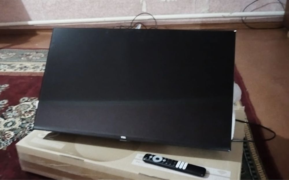 Телевизор TCL продается срочно