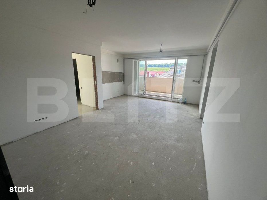 Apartament 4 camere, semifinisat, terasa, zona Cetatii