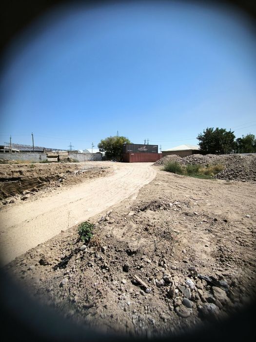 Земельные усастки под ж/к и под жилих домов. Ерлар бор хар хил жойлар