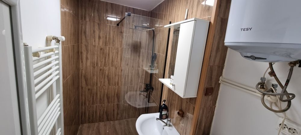 Inchiriez garsoniera spatioasa renovata et 1