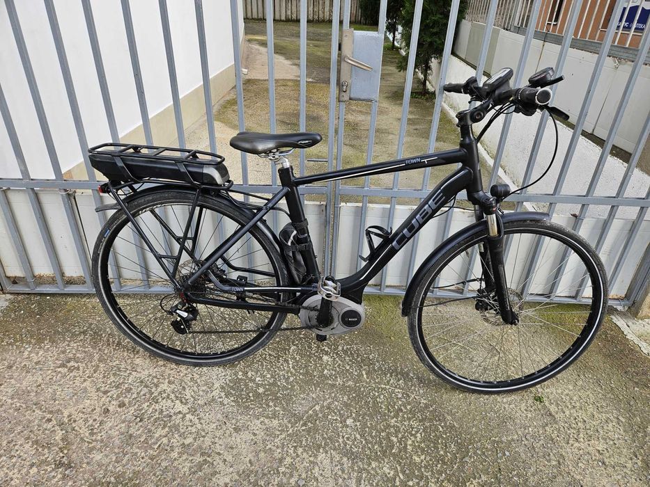 Електрически велосипед 28 цола CUBE BOSCH-ръчна газ до 50км.