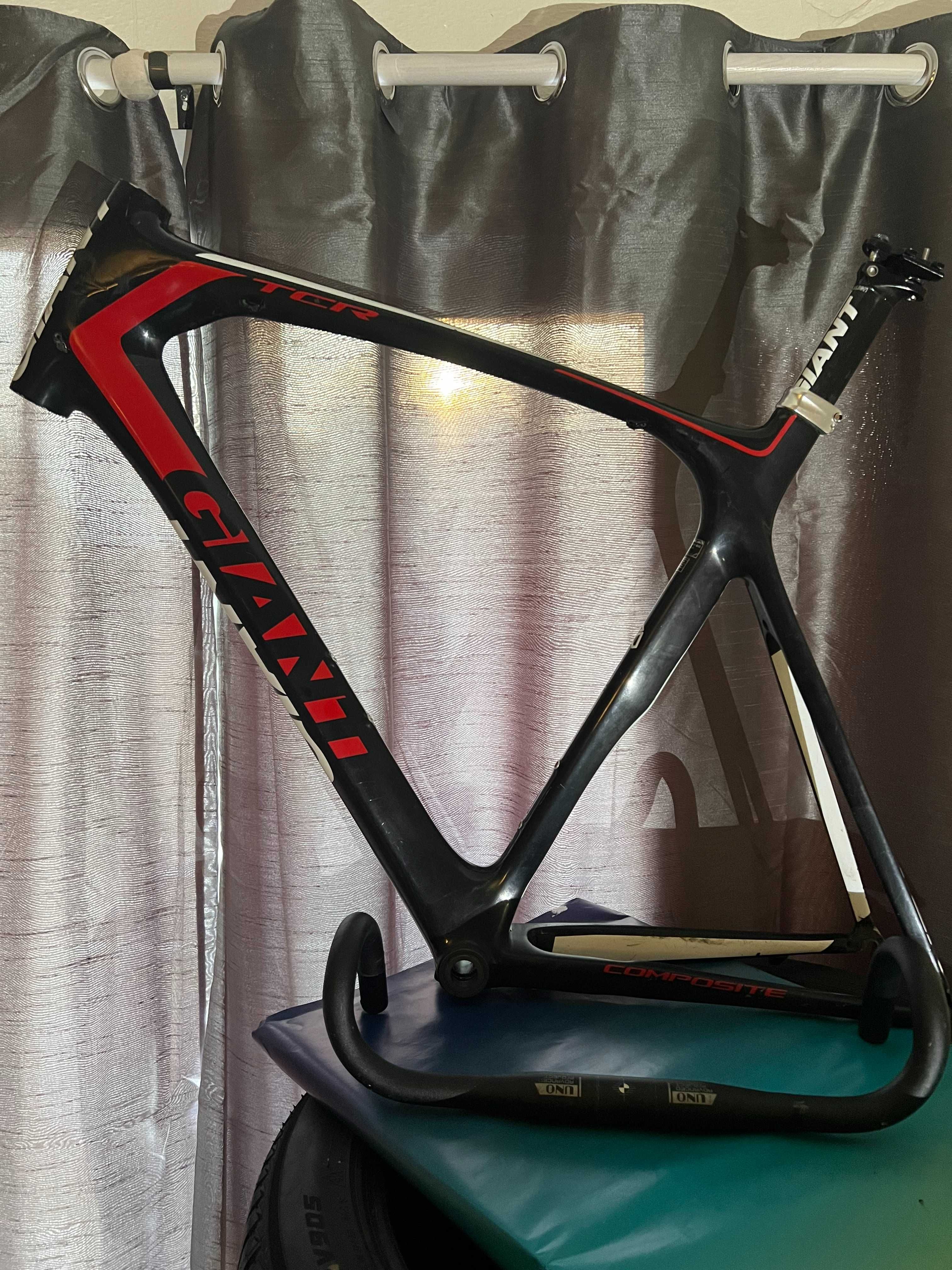 /НАМАЛЕНА/ Карбонова рамка Giant TCR Composite 2