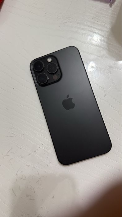 Продам iphone 15 pro max 256gb. В идеальном состоянии