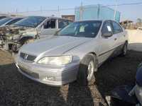 На части!  Honda Accord 1.8i