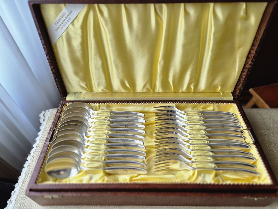 Set de tacâmuri placate cu argint