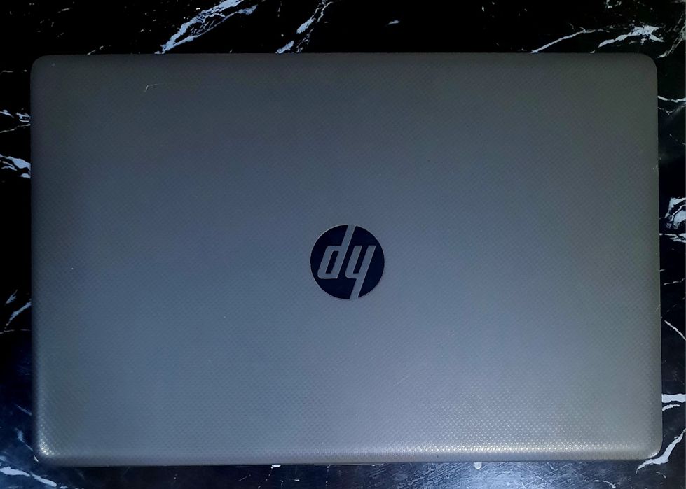 Продаю ноутбоk свой HP