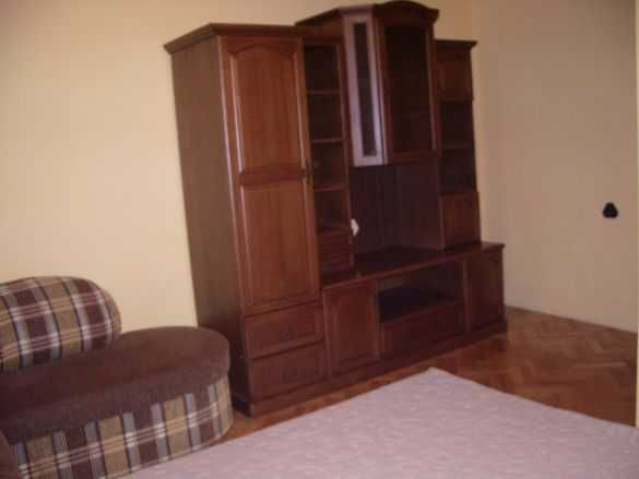 Дава се под наем Двустаен апартамент в Бургас, Братя Миладинови - 70 кв.м за 102 € - Снимка #3