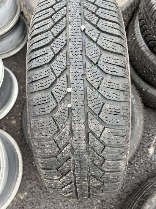 Гуми 195 65 15 Semperit 2019г