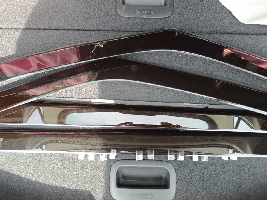 Vând paravânturi Kgm Tivoli