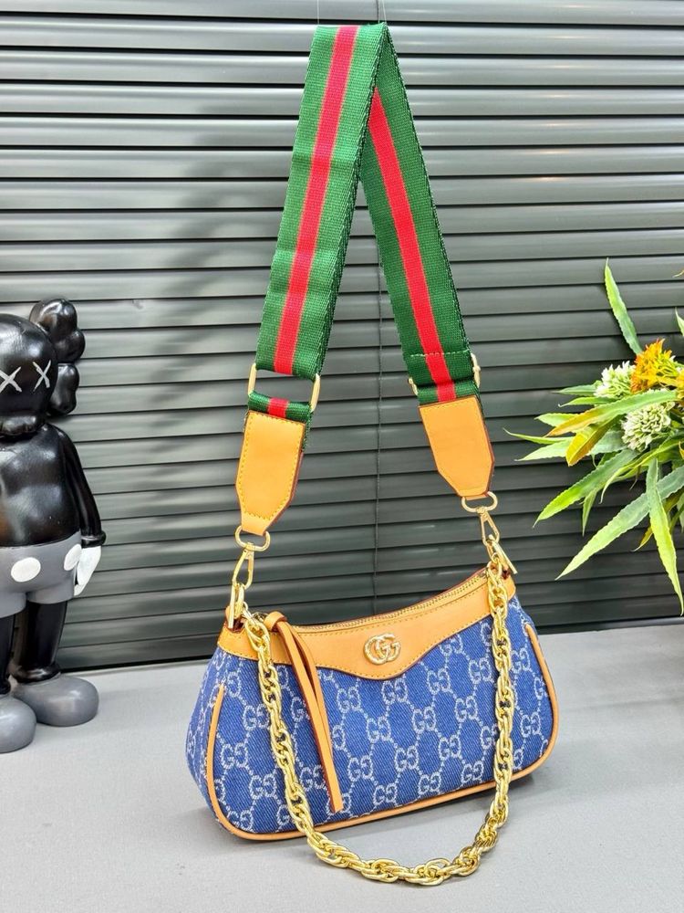 Geanta Gucci Noua !!! Dimensiuni 24/14 !!!