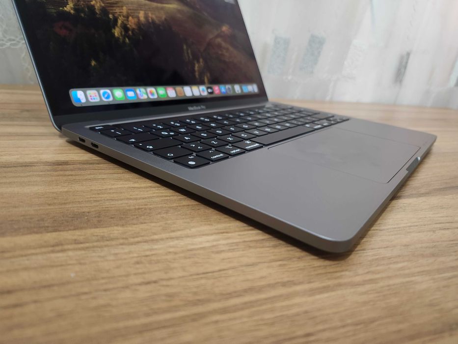 MacBook Pro 2022 M2