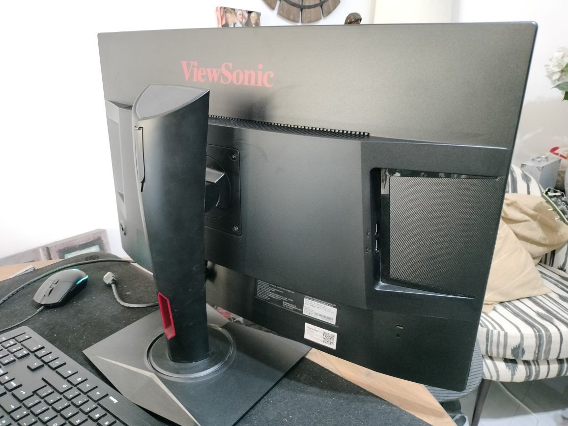 Monitor ViewSonic Gaming 32" QHD 144Hz Curbat XG3240C