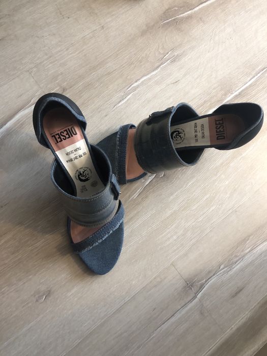 Обувки на ток на марките Replay, diesel