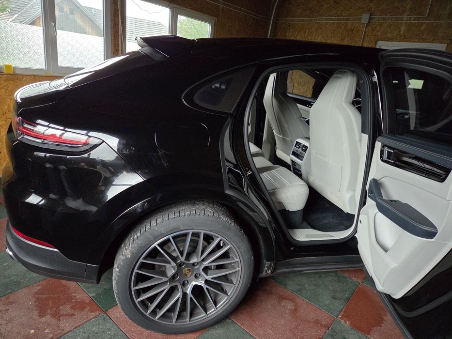 Porsche cayenne coupe 2019