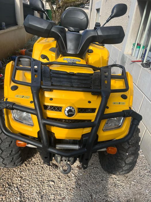 Vând Can-am de 450