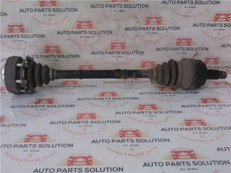 planetara stanga bmw seria 1  2.0 d an fabr. 2009