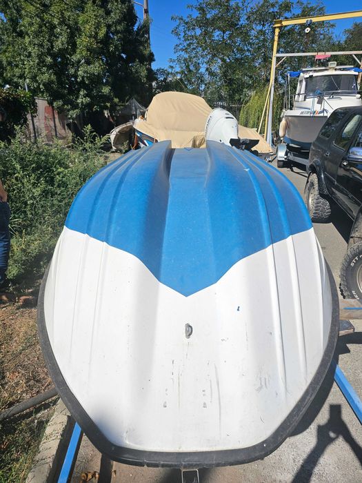 Barcă catamaran EdBoats Yammy 400