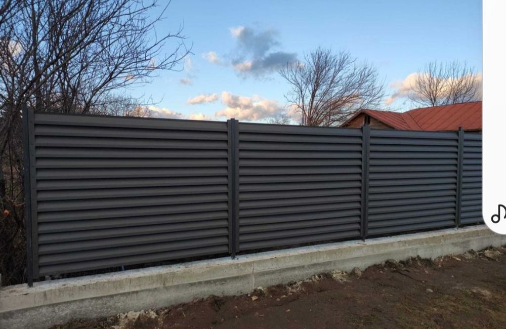 Garduri și porți din plasă metalică fabricate exact după cerințe. Aces