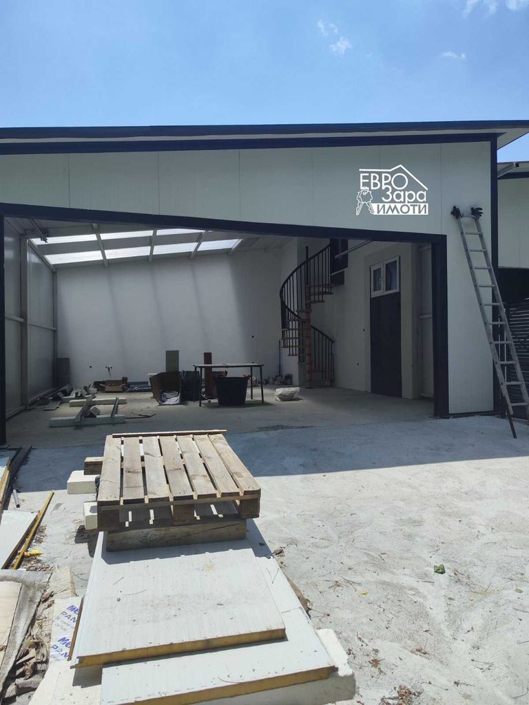Продава се Къща в Стара Загора, Аязмото - 360 кв.м за 917 €/кв.м - Снимка #2