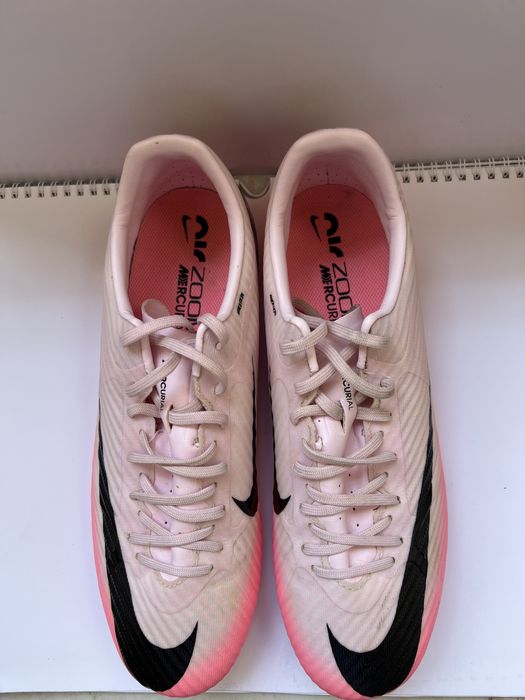 Nike mercurial 42