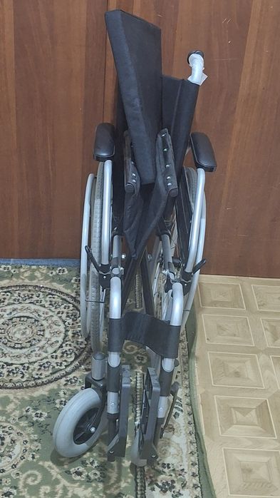 Инвалидная коляска